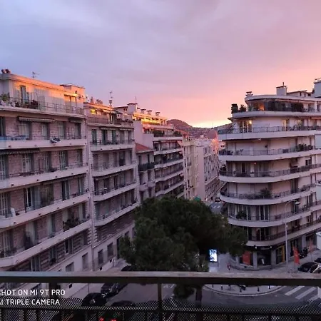 Nice, Super A 8 Minutes De La Plage. * Nice