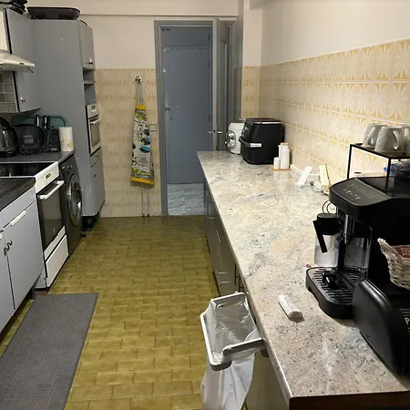 Apartment Nice, Super A 8 Minutes De La Plage. Nice